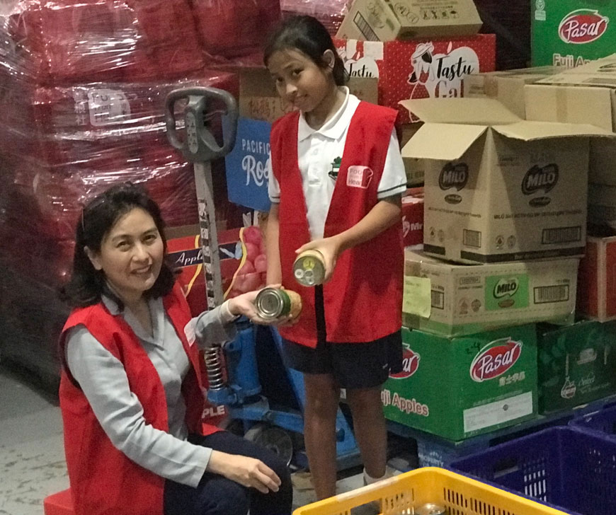 Bonding Through Volunteer Work